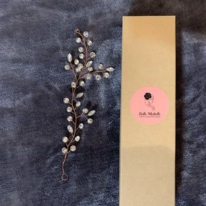 🟥3/$12! Handmade Rose gold and crystal hair accessory